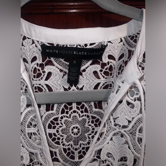 ⭐️White House Black Market⭐️ White Blouse, size Small⭐️ - Picture 2 of 12